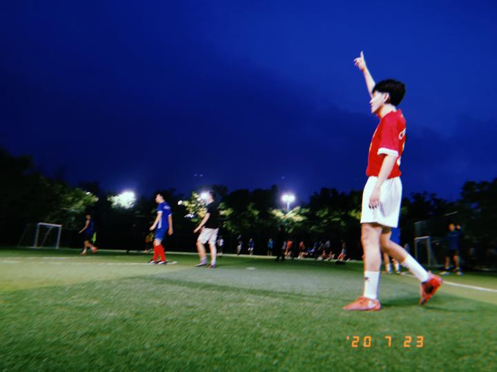烟台青少年足球_烟台小学足球比赛冠军是谁_烟台校园足球