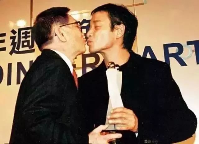 幽默文案结婚司仪写给朋友_幽默文案结婚司仪写什么_幽默的结婚司仪文案怎么写
