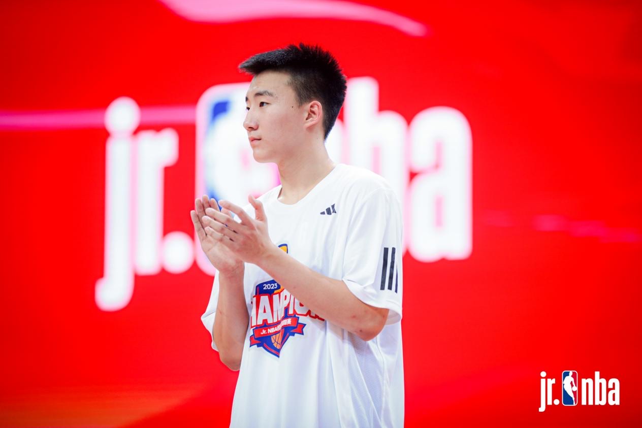 广东篮球第一个冠军球员_篮球广东球员冠军有哪些_篮球广东球员冠军名单