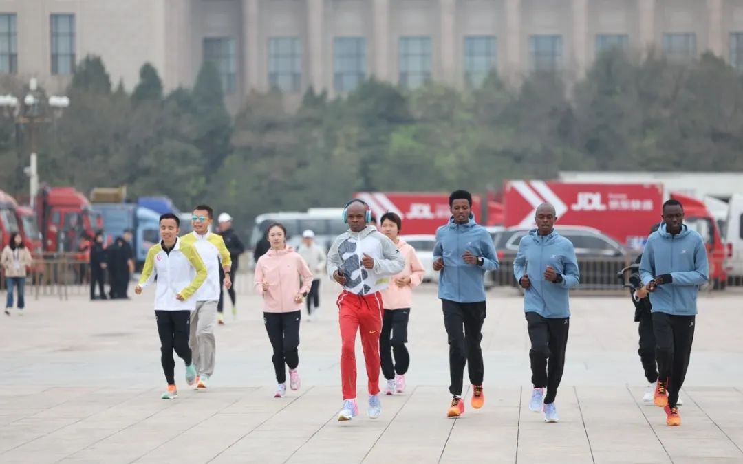 历届足球奥运会金牌_奥运足球冠军发几枚金牌_奥运会历届足球冠军奖金