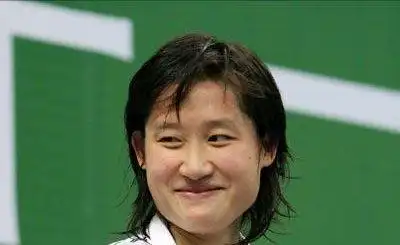 游泳运动员刘子歌图片_游泳冠军刘子歌照片_中国女子游泳名将刘子歌视频