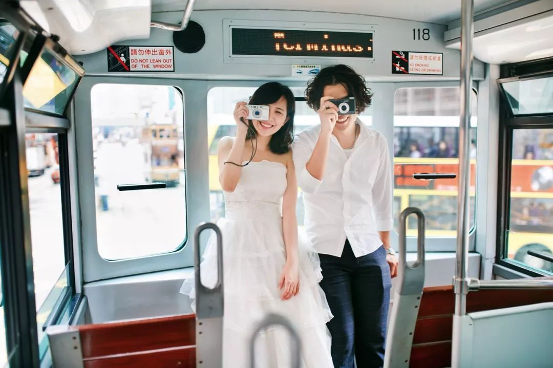 拍婚纱照发朋友圈文案_跟朋友一起拍婚纱照行吗_拍婚纱照的朋友圈