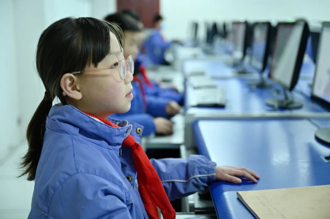 篮球进阶基本功_篮球进阶是什么意思_快速进阶篮球技巧图解