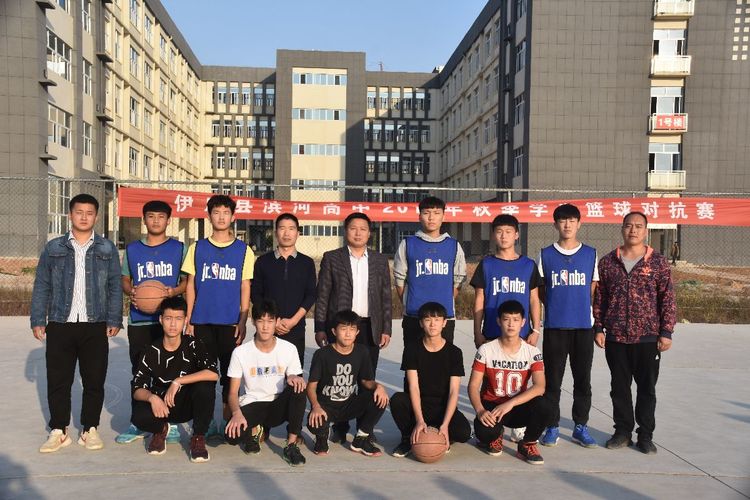 滨河中学篮球赛冠军名单_中学生篮球联赛公示_滨江区中学生篮球赛