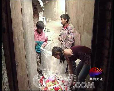 高中考运动员_高中运动会女生_高中运动会女运动员