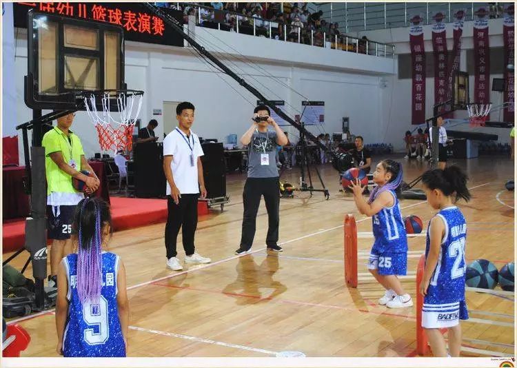 篮球冠军杯图片大全大图_篮球赛冠军海报_幼儿园篮球赛冠军图片