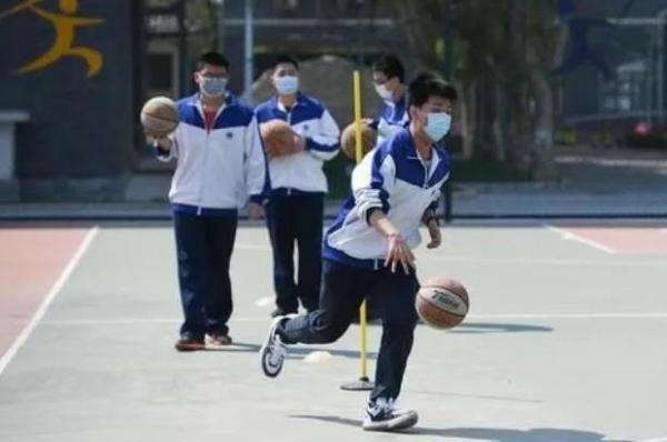 江苏中考篮球标准几号_江苏中考篮球考试视频_江苏南通中考篮球考试规则