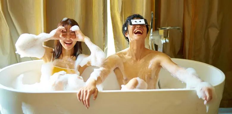 婚纱照风格类型室外室内_室内婚纱照好还是室外婚纱照好_婚纱室外实景图片大全