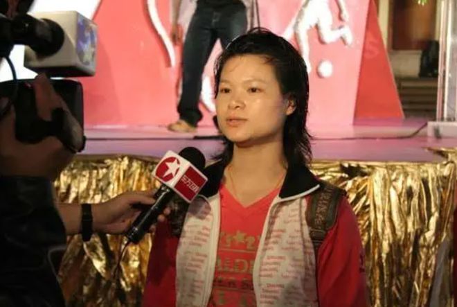 最苦举重冠军_举重最难破的世界纪录_世界最艰难的举重冠军