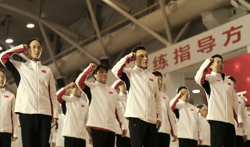 奥运举重历史最重运动员_举重奥运会历史_奥运举重历史