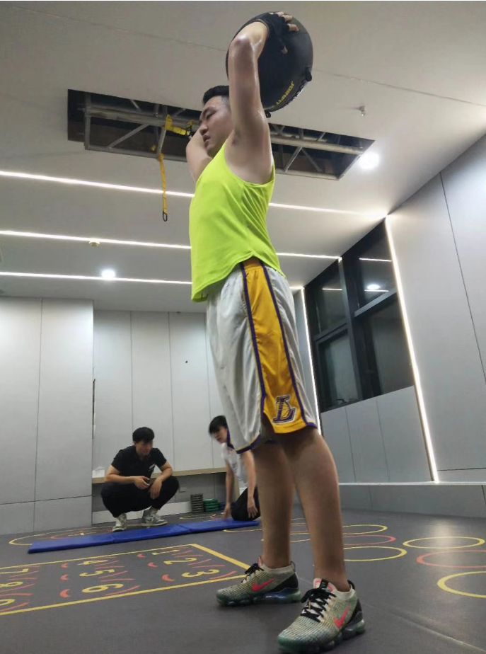 健萌营养健身师招聘_健萌私教健身馆老板_健萌健身营养师