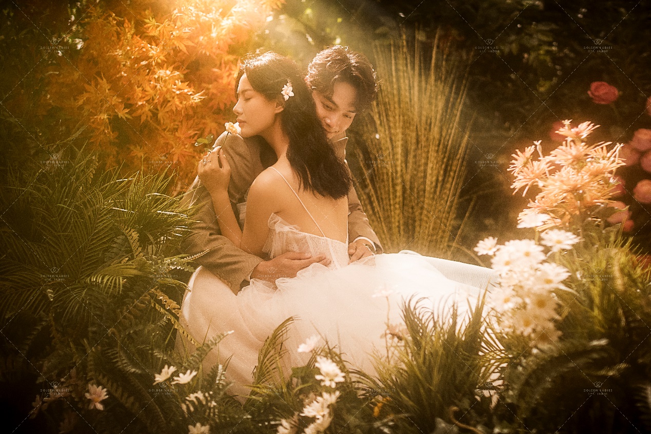拍婚纱照跟婚纱店的区别_婚纱和拍照是分开的吗_婚纱照和婚纱是一个地方吗