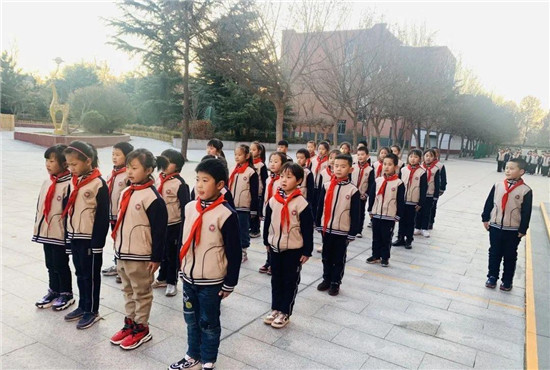 小学生体操的队形_小学生体操队形散开花样_小学生体操队形变换