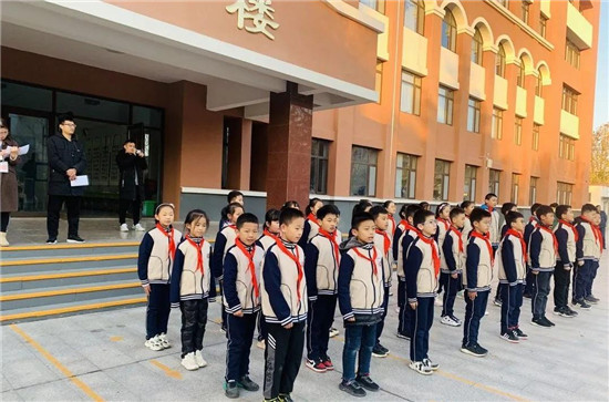 小学生体操队形散开花样_小学生体操队形变换_小学生体操的队形