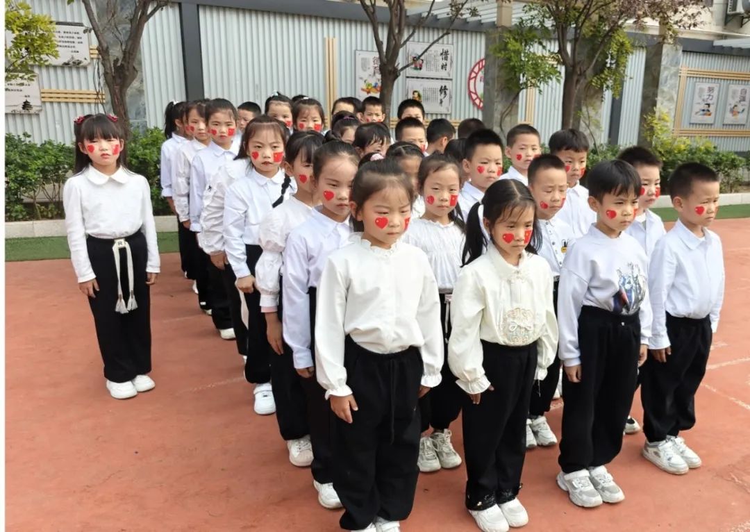 小学生体操入场队形视频_小学生体操队列队形_小学生体操的队形