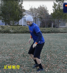 足球怎么防守抢球技巧_足球防守上抢技巧_足球个人防守战术抢球