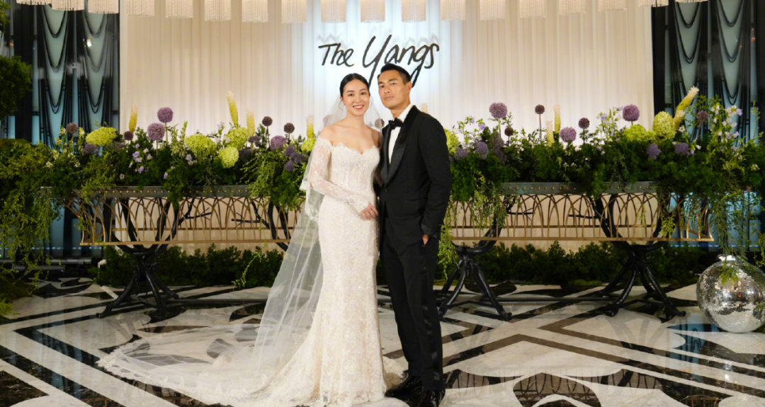 婚纱粉色_黑色个性粉色婚纱照搭配_黑色和粉色婚纱