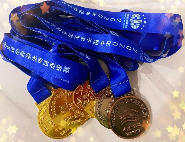 4ⅹ2oo米游泳比赛视频_4×200米游泳_游泳冠军臂展多少米