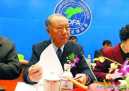 中国足球首夺冠军_中国足球比赛冠军_中国足球冠军之争