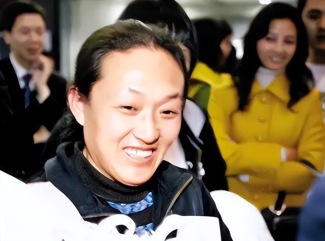 退役举重冠军世界后是谁_退役的举重冠军_举重世界冠军退役后