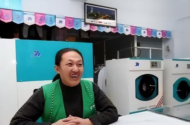 举重世界冠军退役后_退役举重冠军世界后是谁_退役的举重冠军
