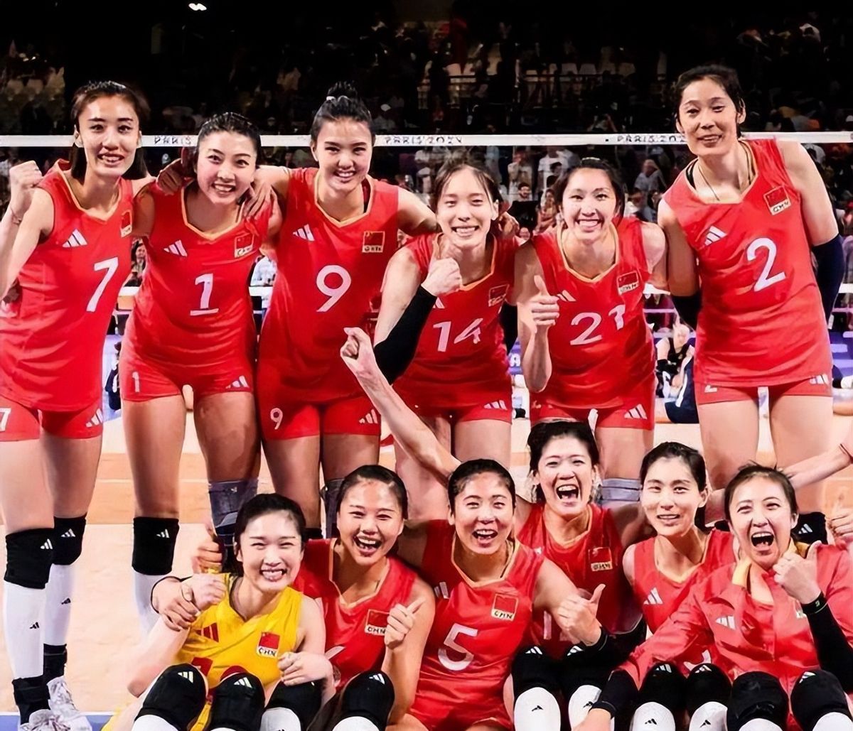 女排教练组惊现波兰外援？中国排协沉默背后隐藏着怎样的战术布局